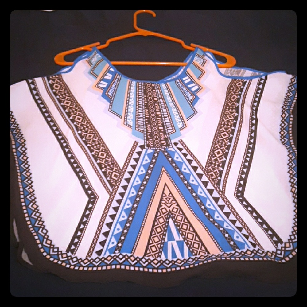 Detailed sleeveless blouse